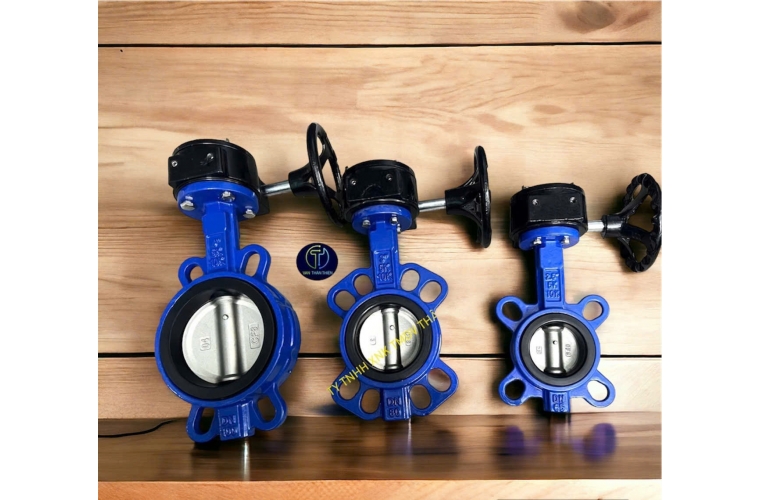 Van bướm tay xoay