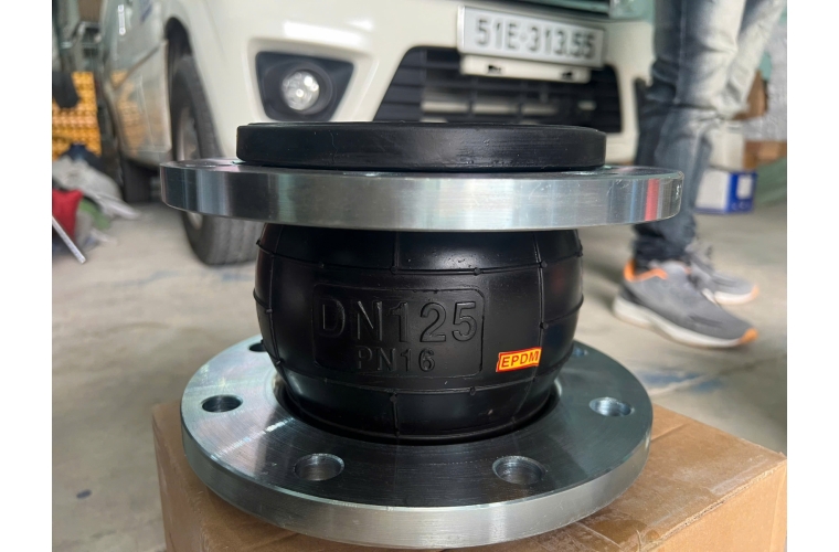 Khớp nối mềm kẽm pn16